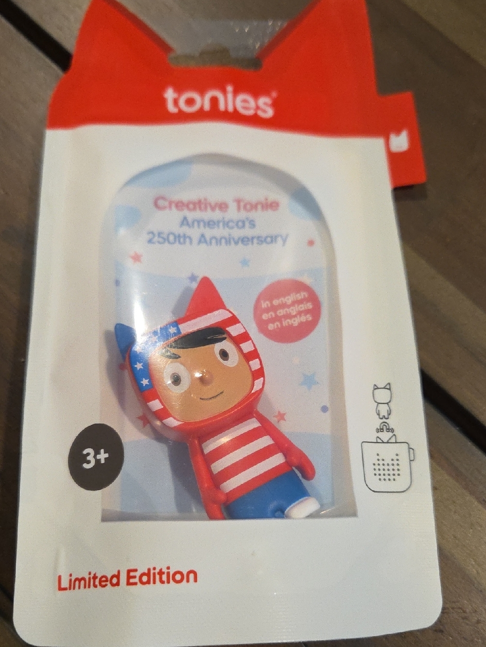 Tonies Creative Tonie Limited Edition -250  Patriotic Red & Blue Figurine